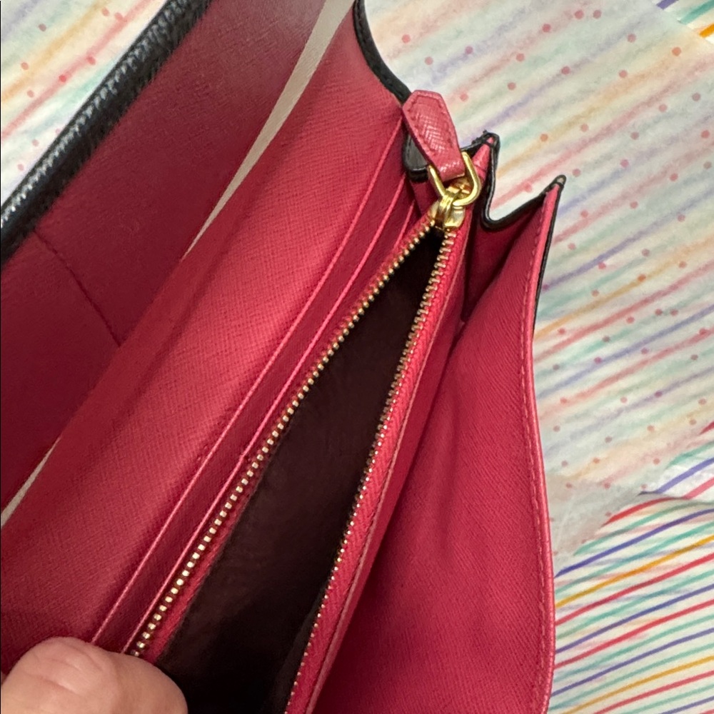 Prada Black Leather Wallet with Gold Logo - Picture 11 of 14
